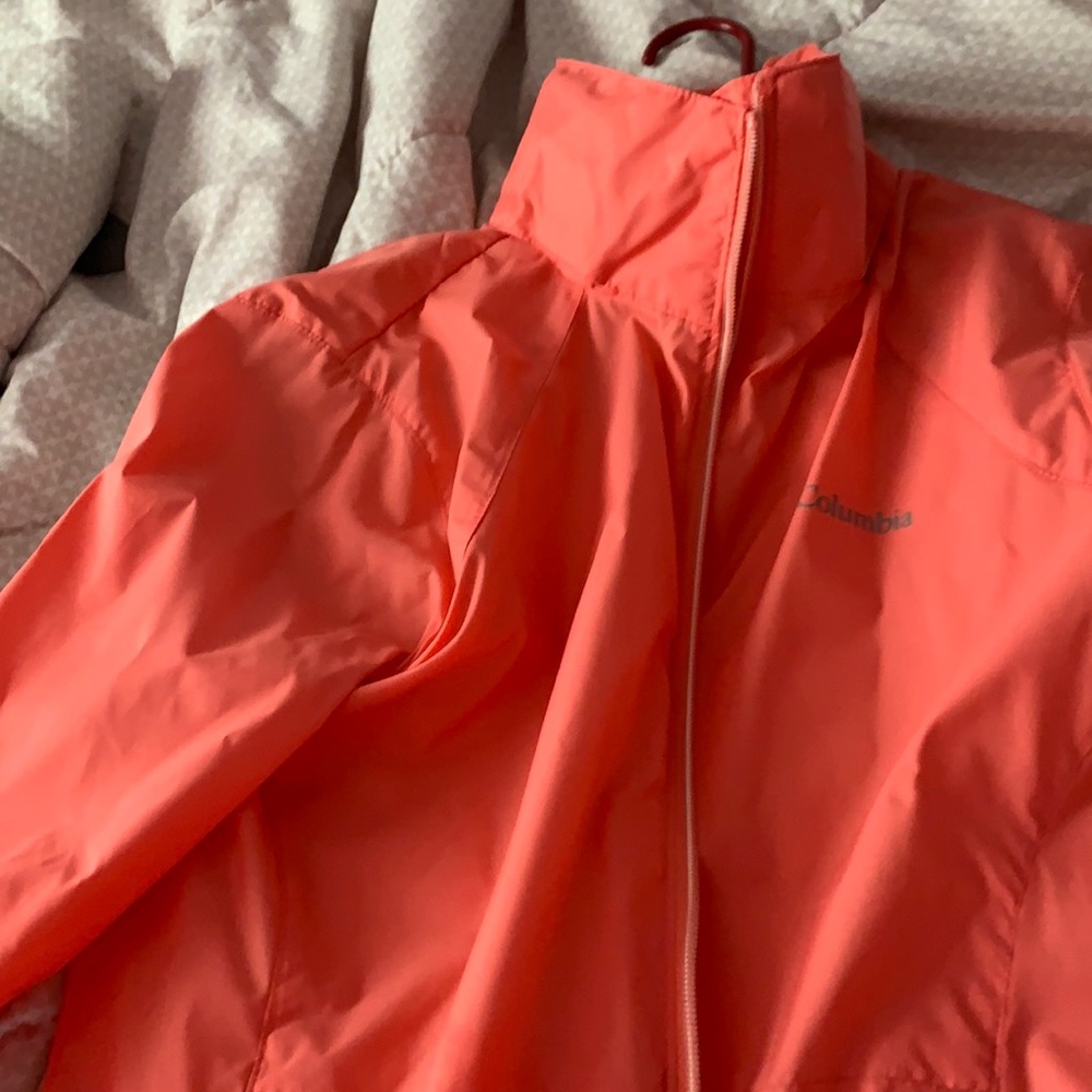 Columbia wind jacket. Size medium. Never worn.